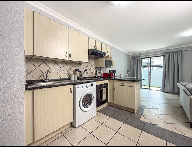 0.5 BEDROOM APARTMENT FOR SALE IN HATFIELD